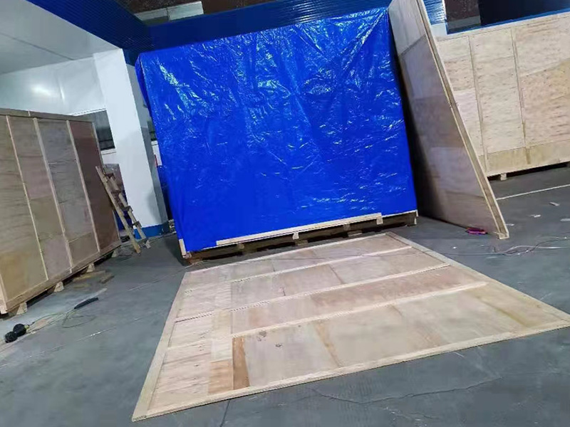 重(zhong)型加固木箱(xiāng)